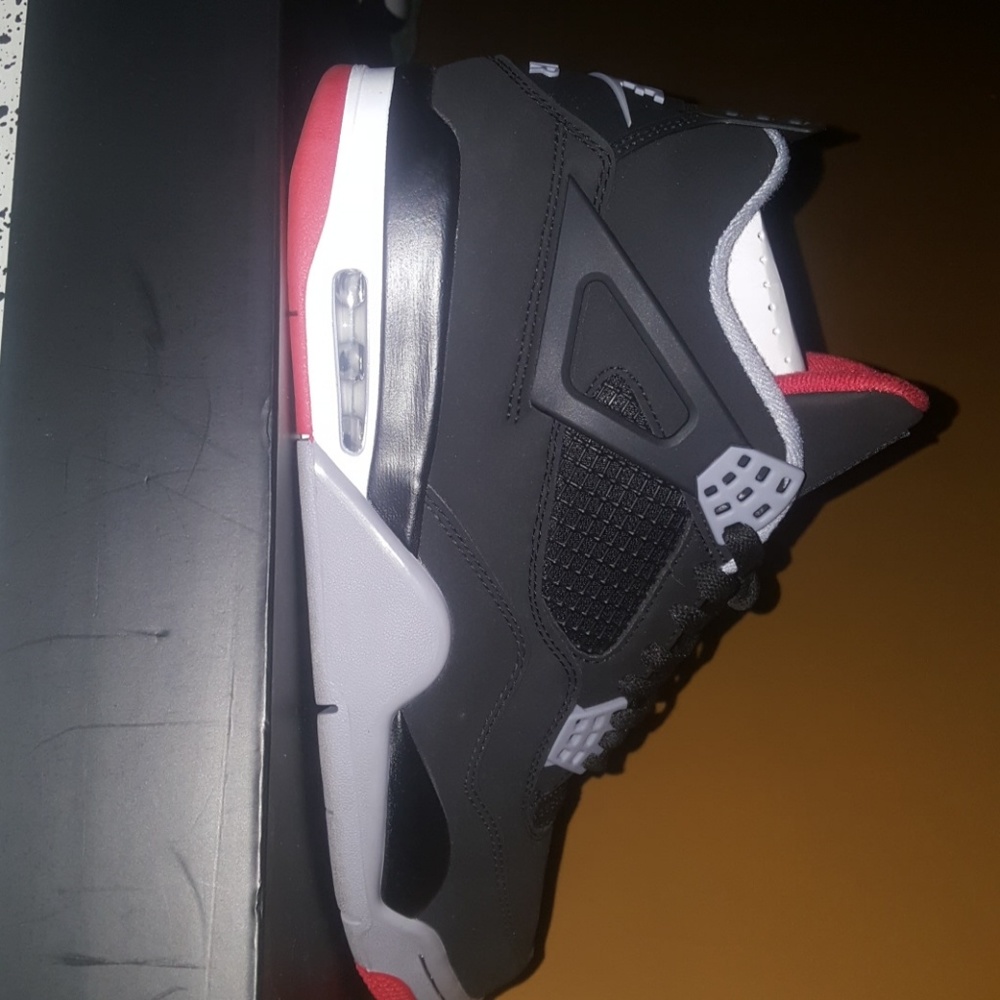 2019 Jordan 4 breds